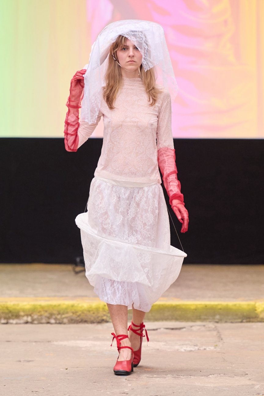 ss27-copenhagen-fashion-week-fashion-scandinavian-academy-of-fashion-design-runway-2x3-james-cochrane-15