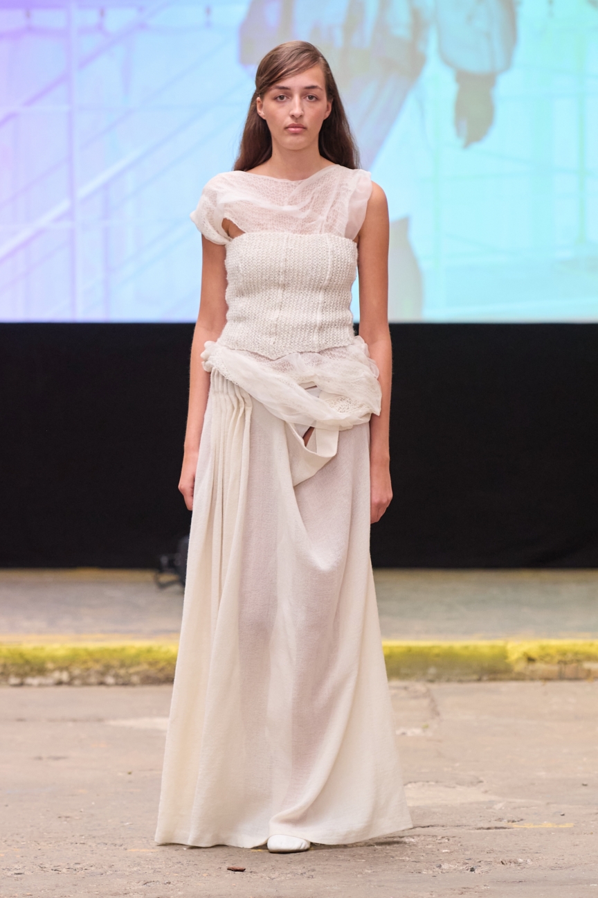 ss27-copenhagen-fashion-week-fashion-scandinavian-academy-of-fashion-design-runway-2x3-james-cochrane-20