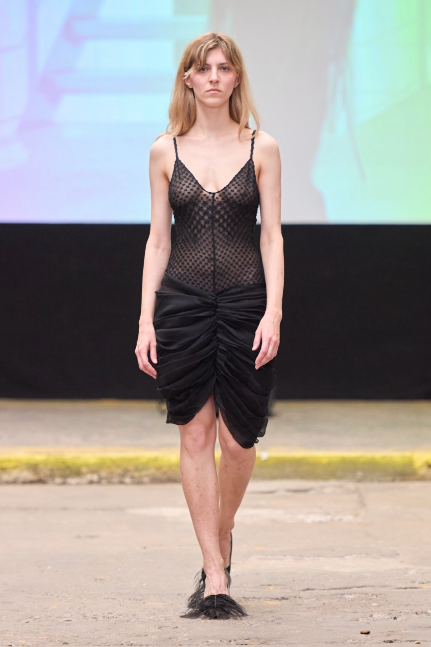 ss27-copenhagen-fashion-week-fashion-scandinavian-academy-of-fashion-design-runway-2x3-james-cochrane-26