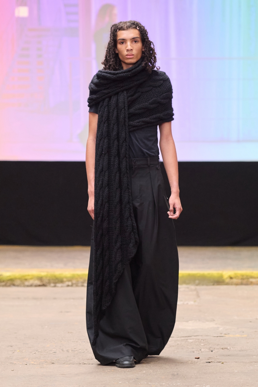 ss27-copenhagen-fashion-week-fashion-scandinavian-academy-of-fashion-design-runway-2x3-james-cochrane-32