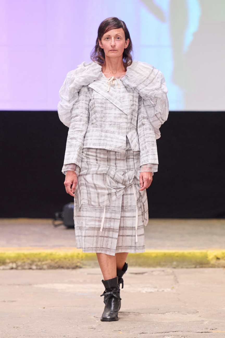ss27-copenhagen-fashion-week-fashion-scandinavian-academy-of-fashion-design-runway-2x3-james-cochrane-34