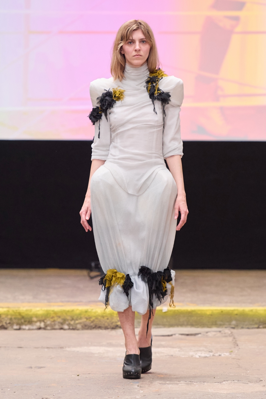 ss27-copenhagen-fashion-week-fashion-scandinavian-academy-of-fashion-design-runway-2x3-james-cochrane-35