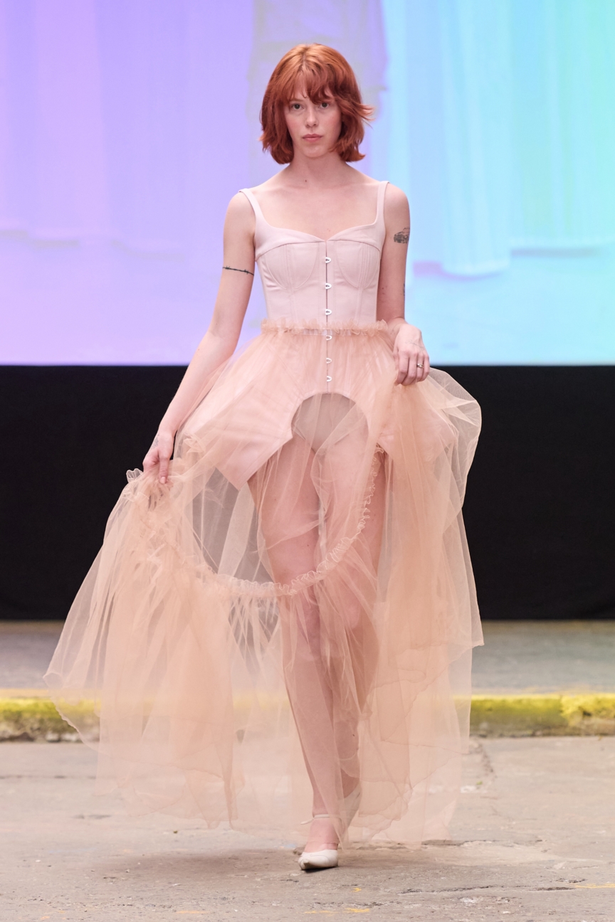 ss27-copenhagen-fashion-week-fashion-scandinavian-academy-of-fashion-design-runway-2x3-james-cochrane-36