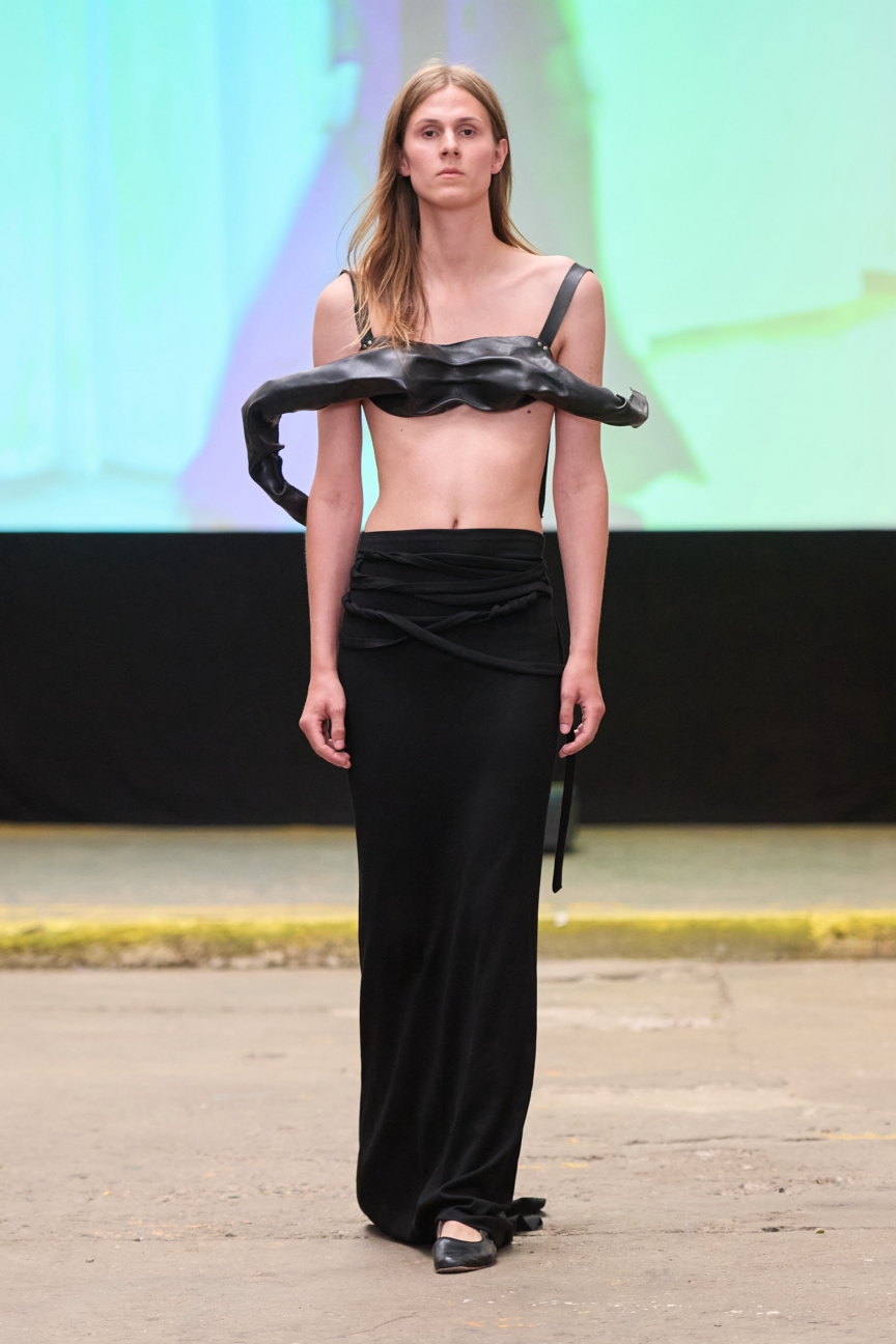 ss27-copenhagen-fashion-week-fashion-scandinavian-academy-of-fashion-design-runway-2x3-james-cochrane-5