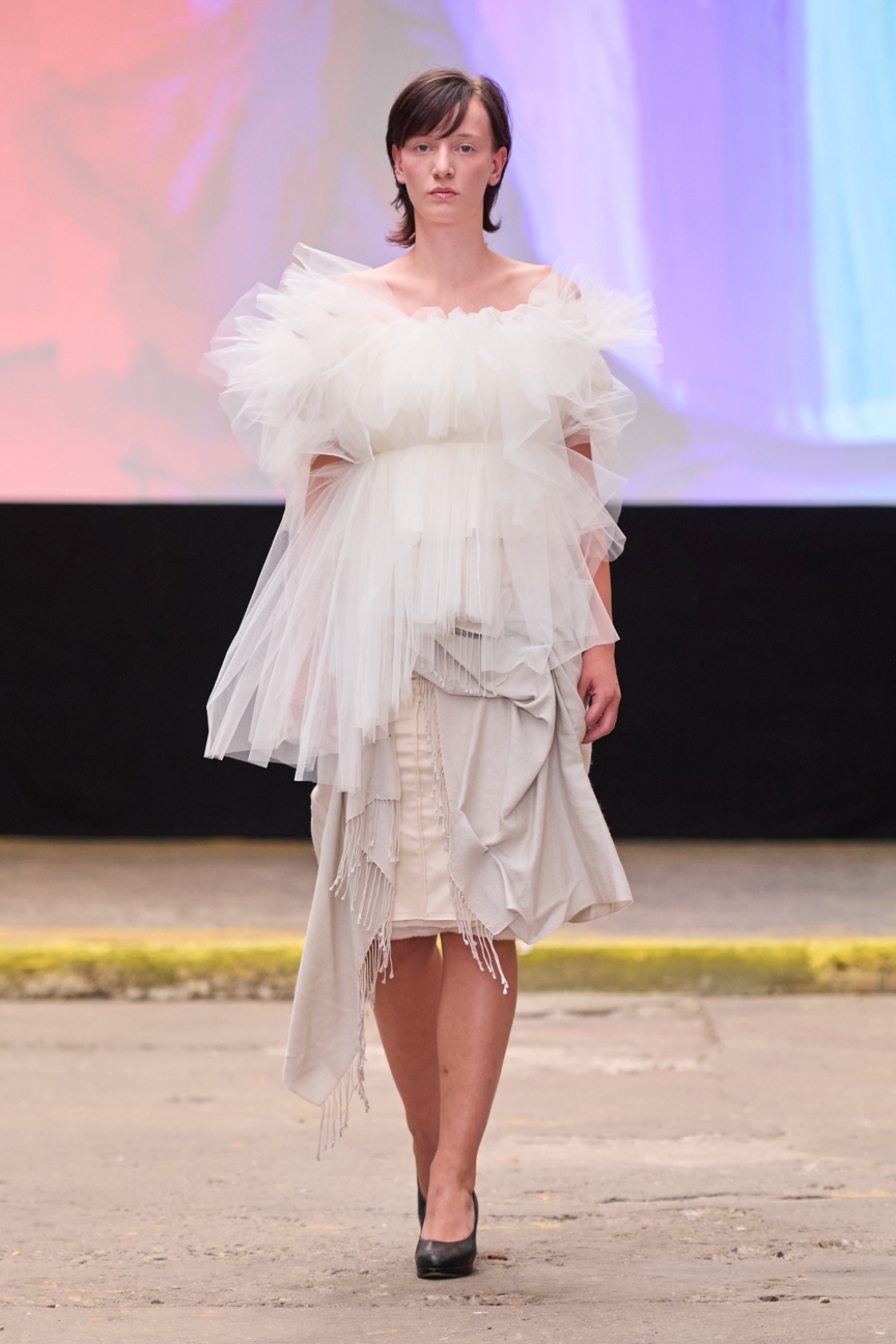 ss27-copenhagen-fashion-week-fashion-scandinavian-academy-of-fashion-design-runway-2x3-james-cochrane-8