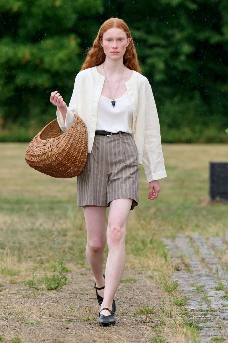 ss27-copenhagen-fashion-week-skall-studio-runway-2x3-james-cochrane-19