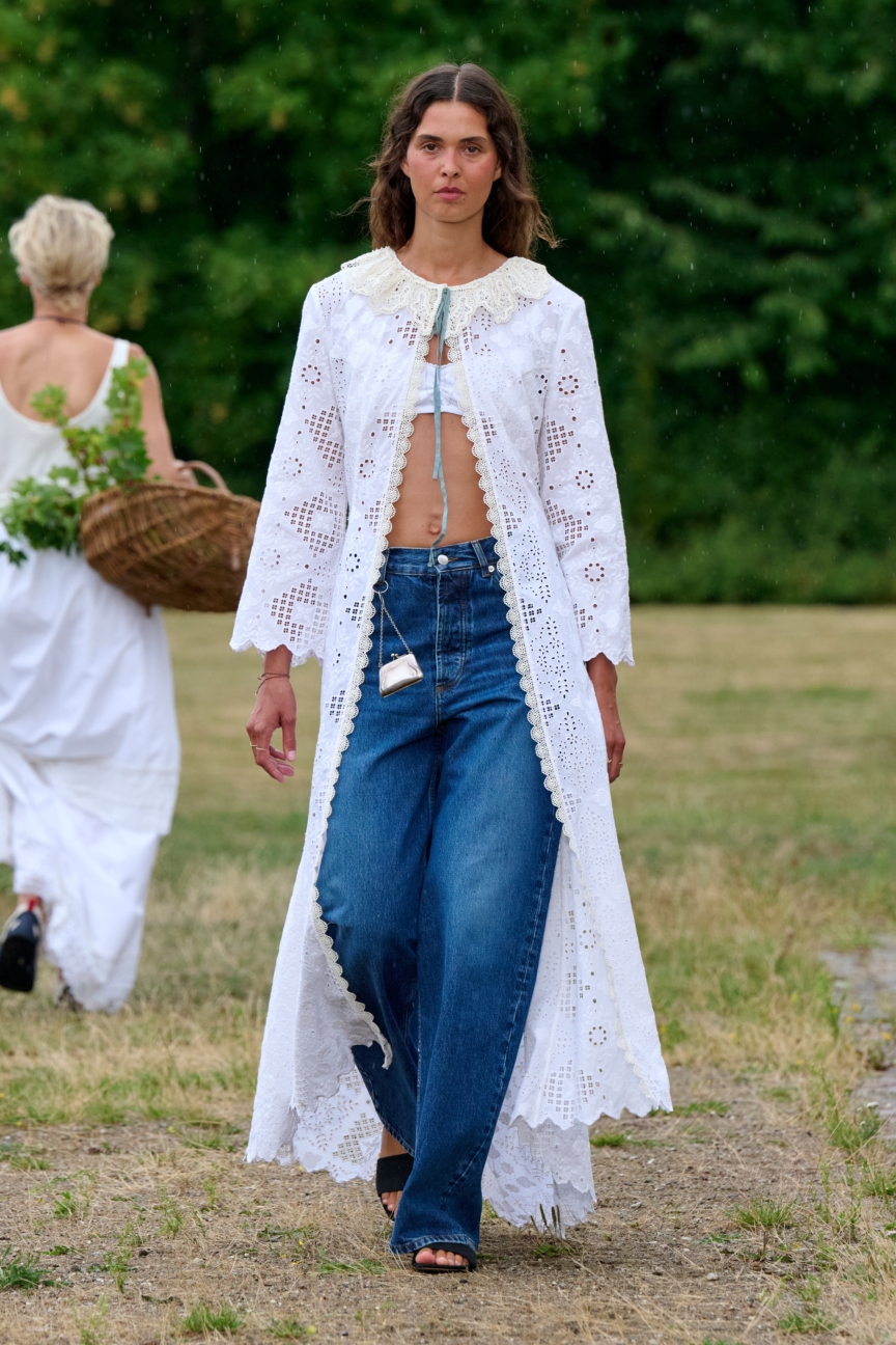 ss27-copenhagen-fashion-week-skall-studio-runway-2x3-james-cochrane-27