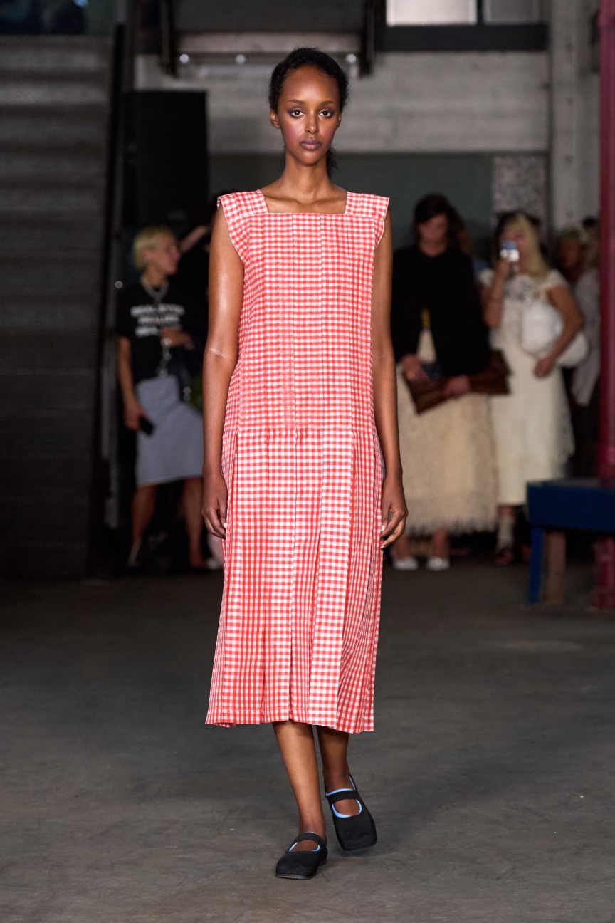 ss27-copenhagen-fashion-week-stem-runway-2x3-james-cochrane-14