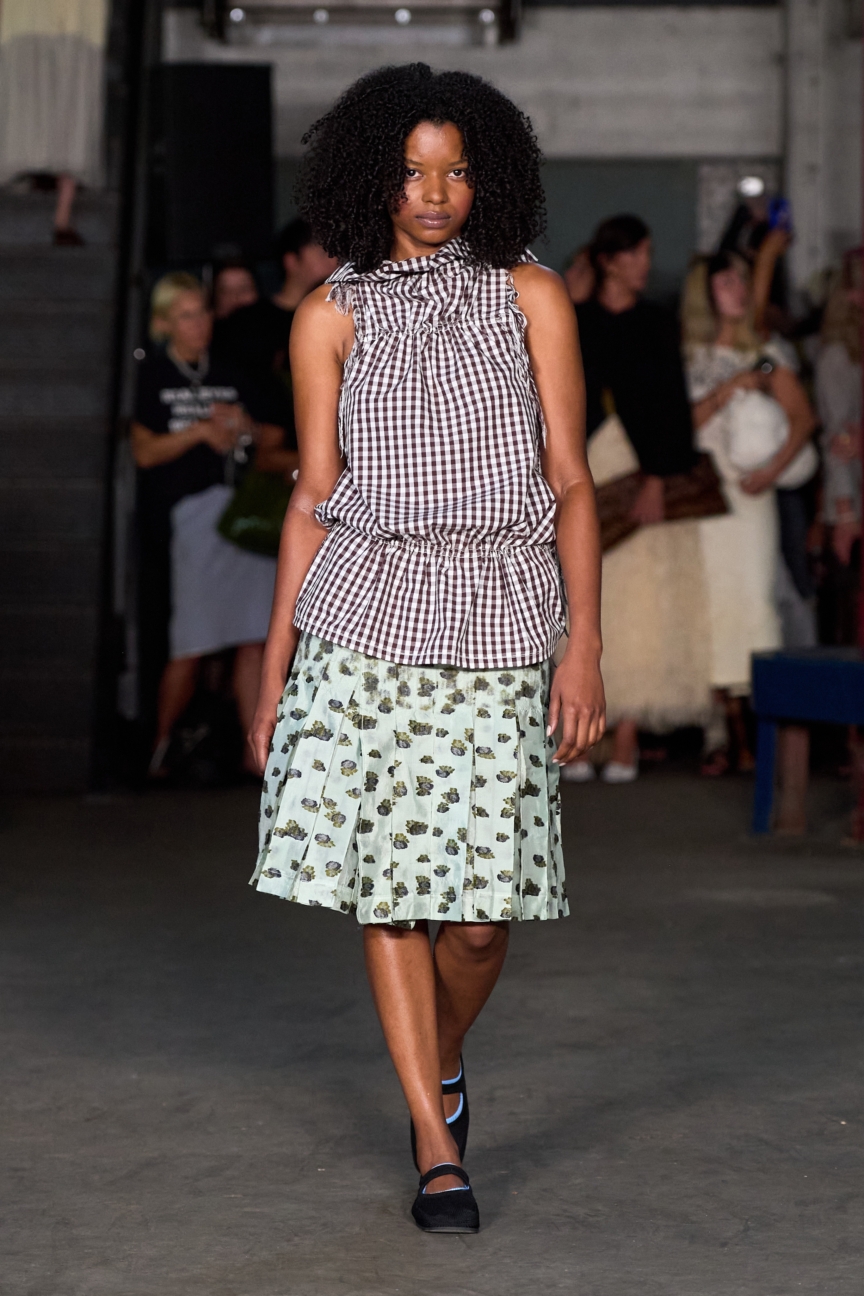 ss27-copenhagen-fashion-week-stem-runway-2x3-james-cochrane-8