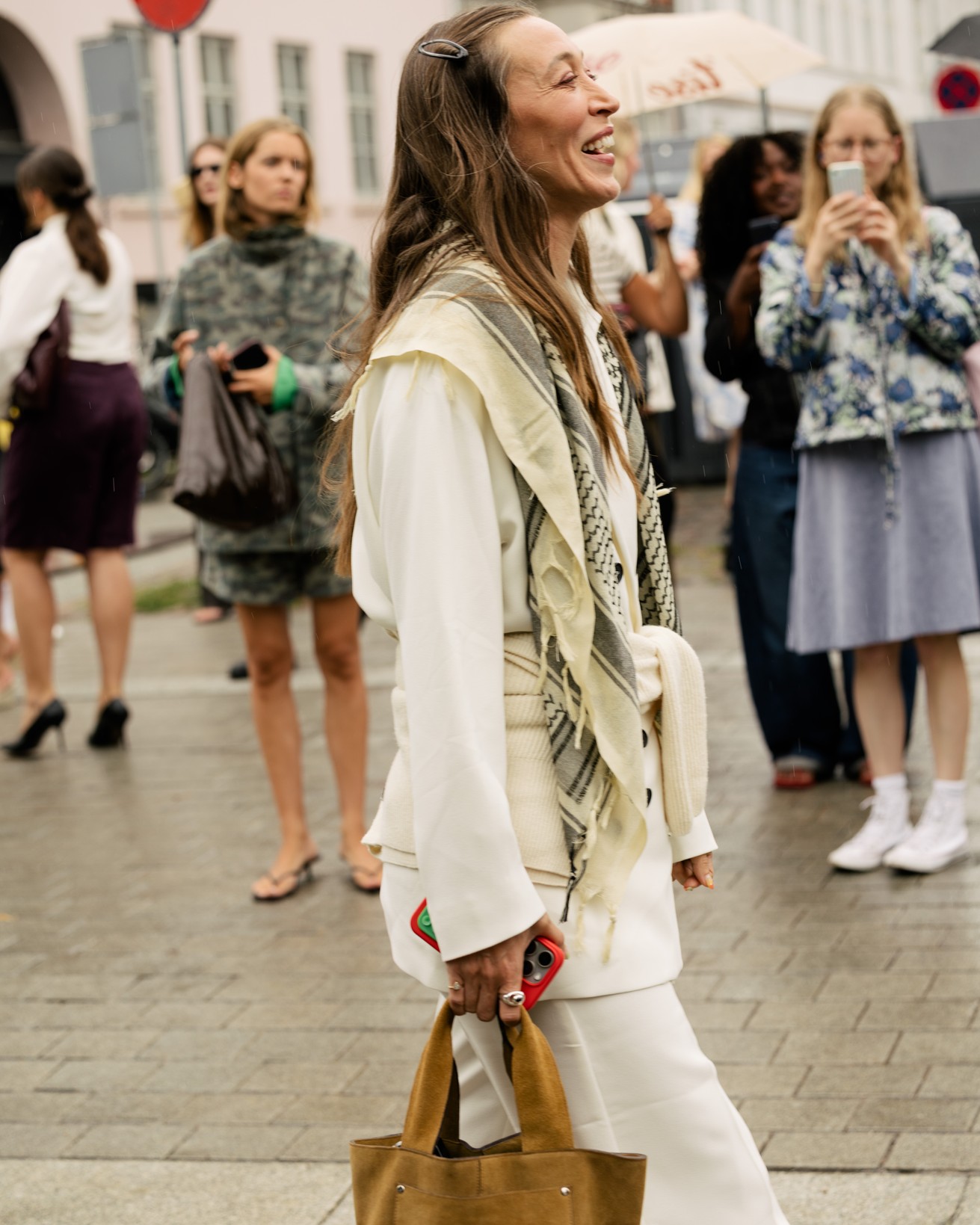 ss27-copenhagen-fashion-week-street-style-day-2-noor-u-nisa-khan-38