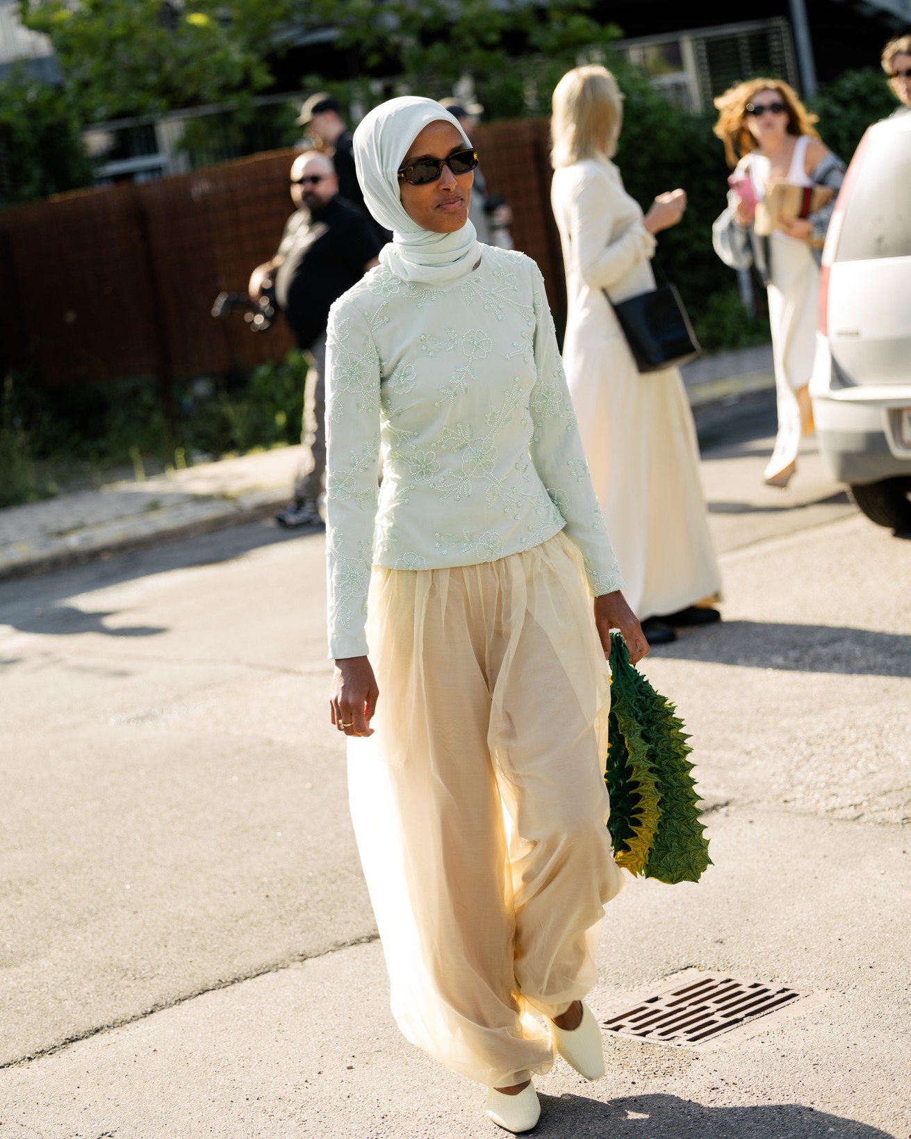 ss27-copenhagen-fashion-week-street-style-day-2-noor-u-nisa-khan-70