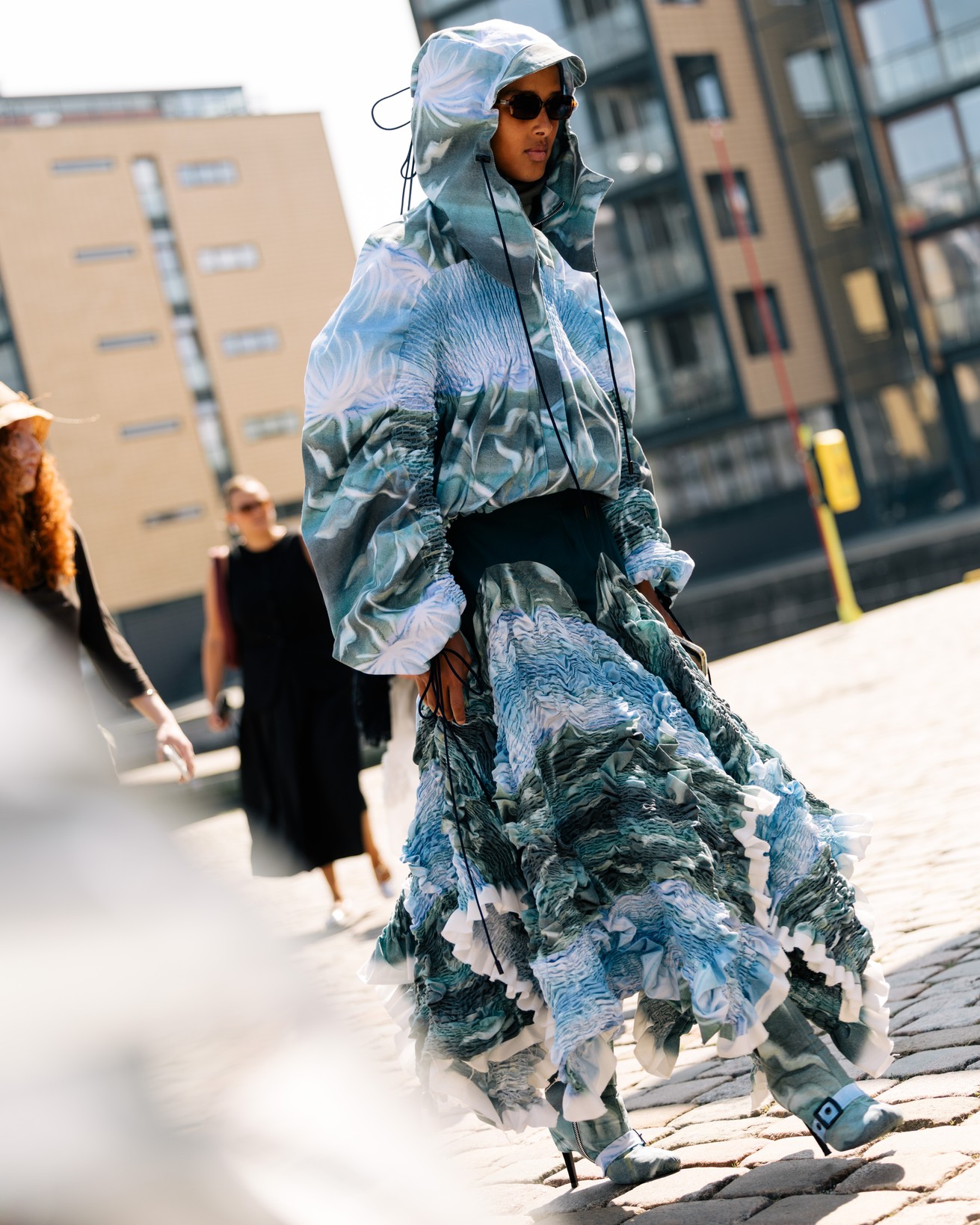 ss27-copenhagen-fashion-week-street-style-day-3-noor-u-nisa-khan-45