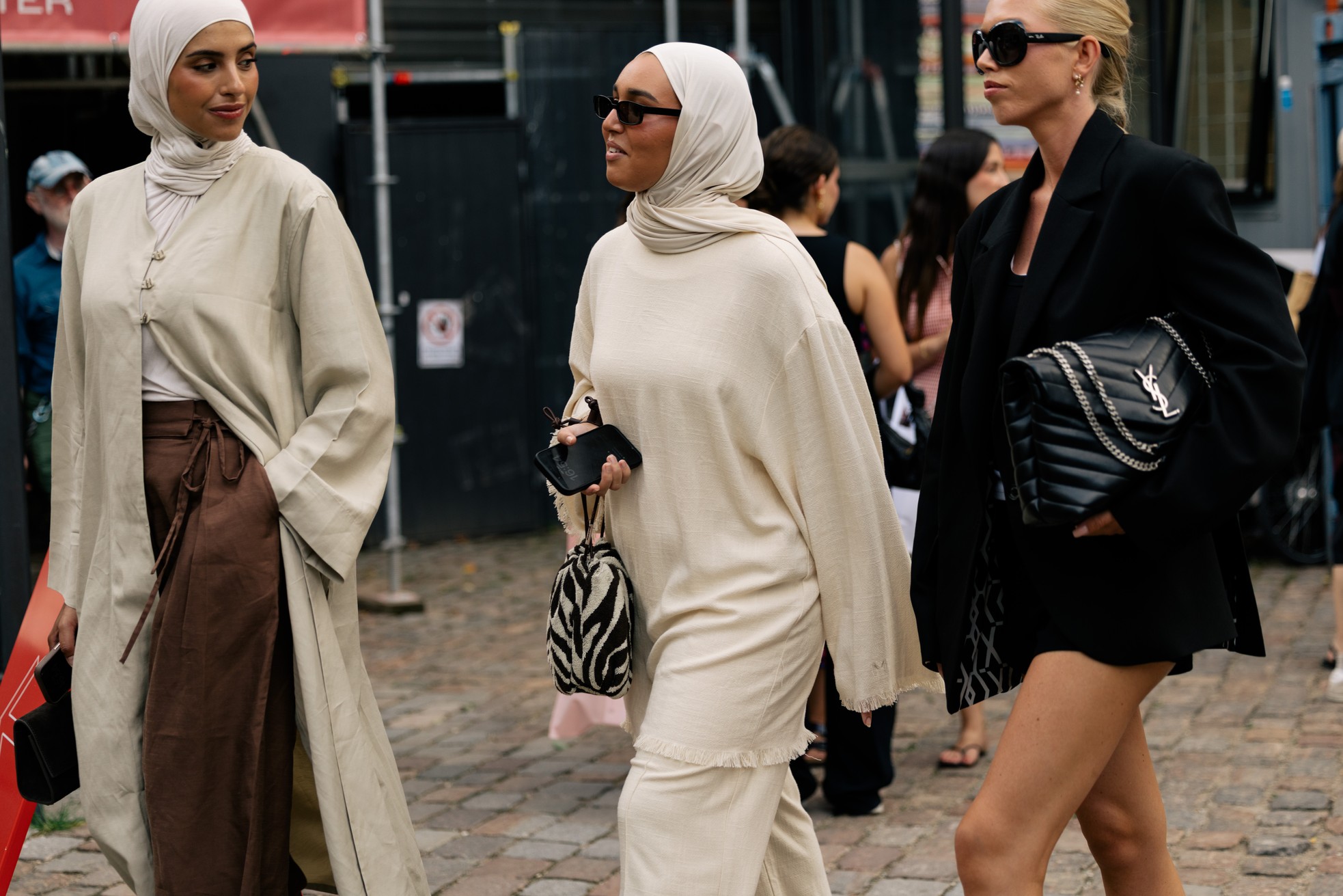 ss27-copenhagen-fashion-week-street-style-day-3-noor-u-nisa-khan-52