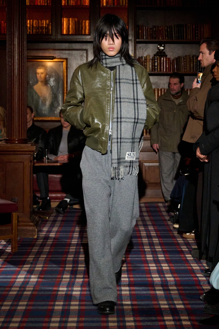 aw26-copenhagen-fashion-week-sunflower-runway-2x3-james-cochrane-12