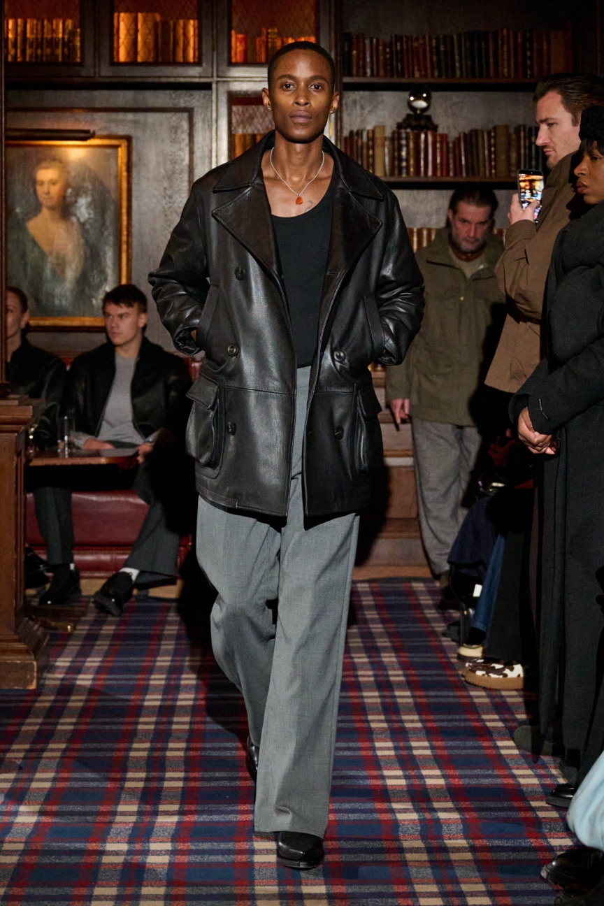 aw26-copenhagen-fashion-week-sunflower-runway-2x3-james-cochrane-14