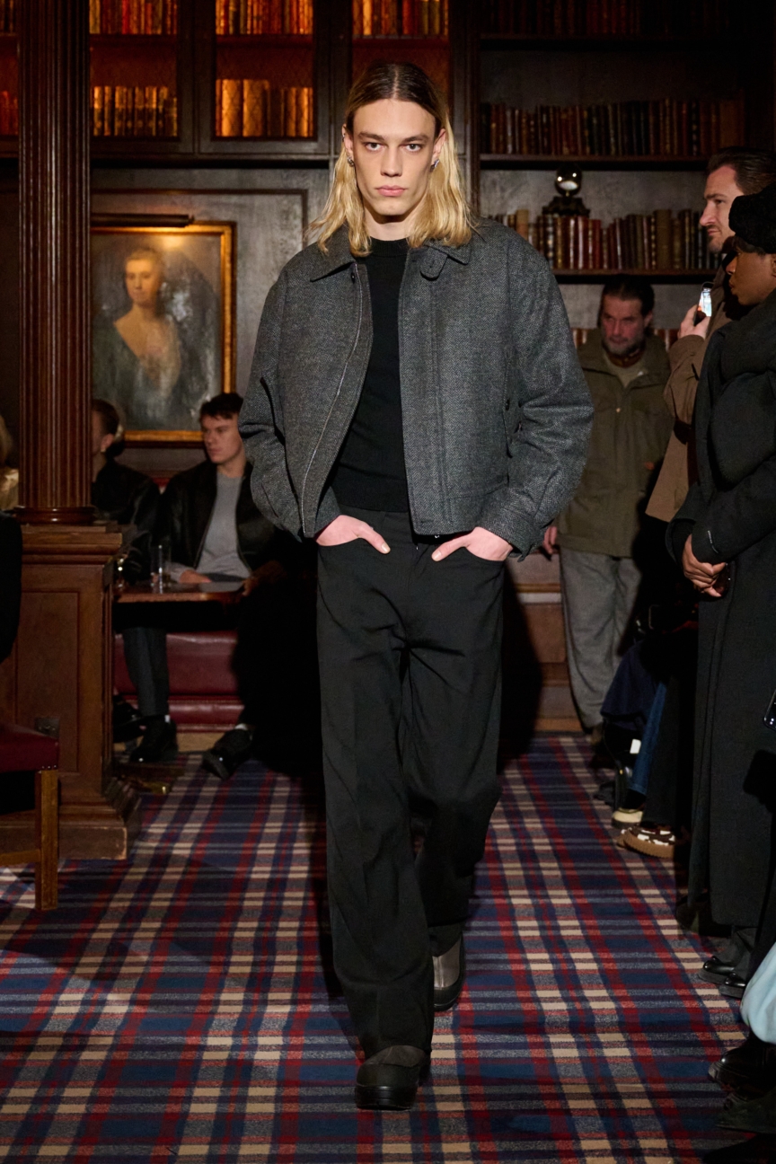 aw26-copenhagen-fashion-week-sunflower-runway-2x3-james-cochrane-17