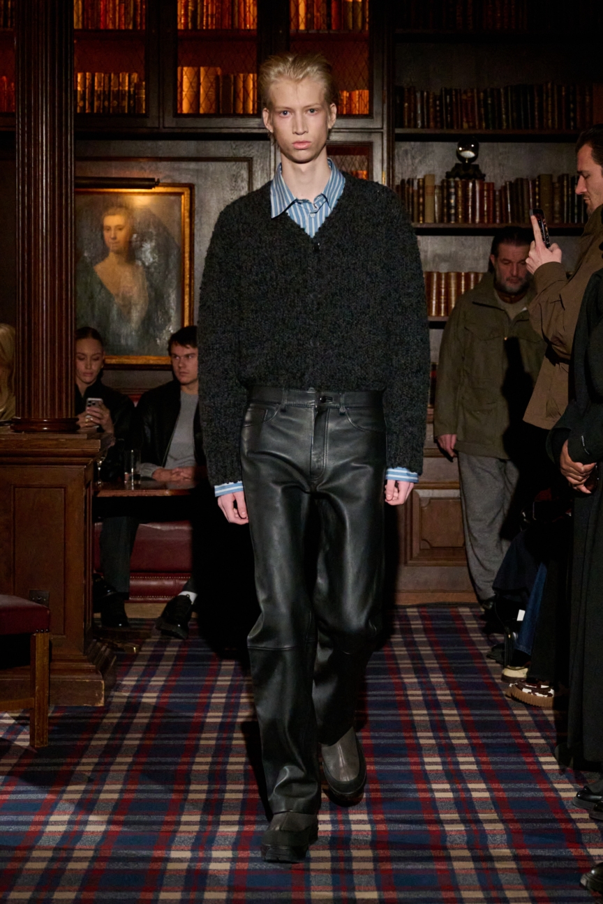 aw26-copenhagen-fashion-week-sunflower-runway-2x3-james-cochrane-19