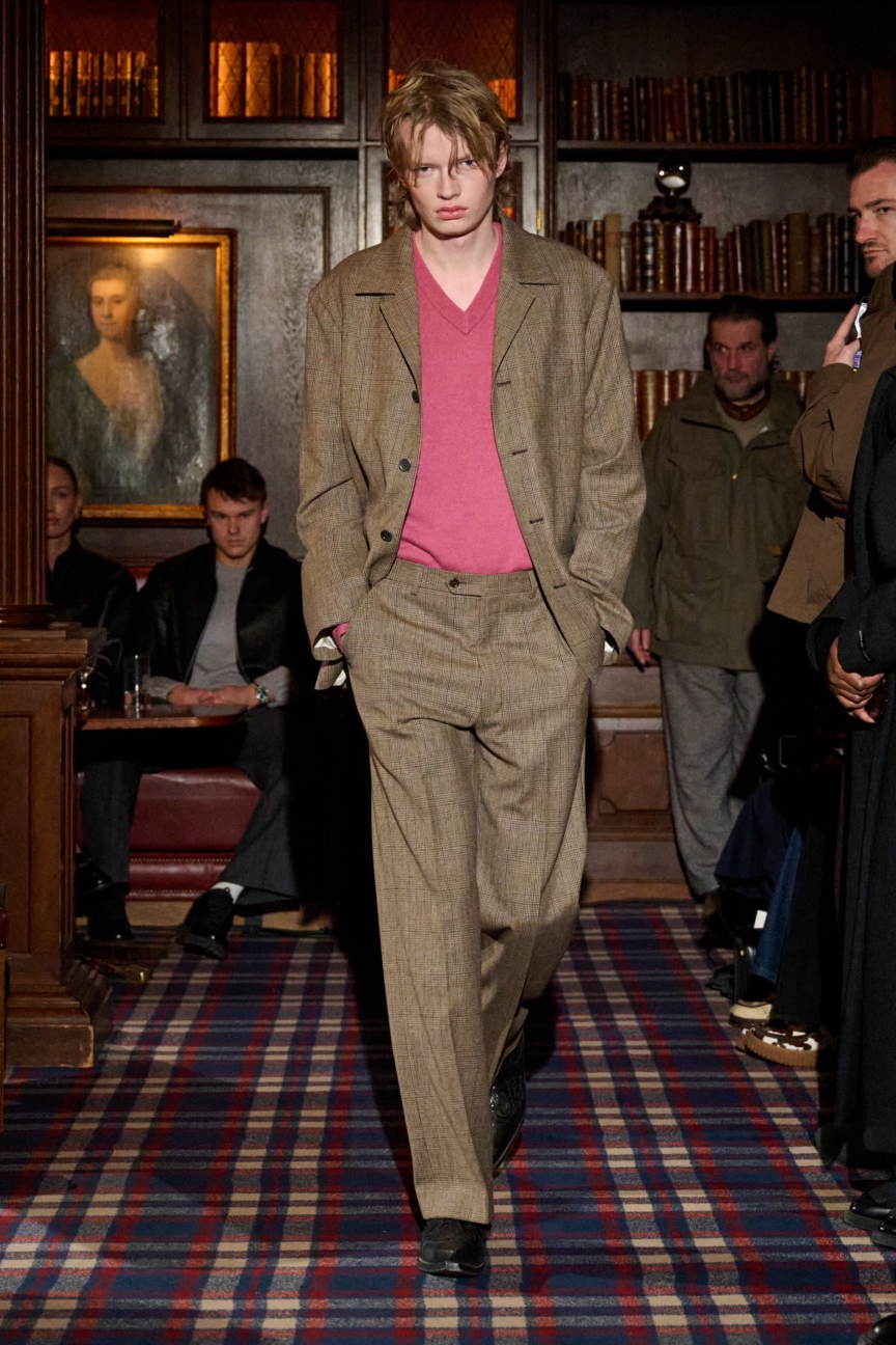 aw26-copenhagen-fashion-week-sunflower-runway-2x3-james-cochrane-20