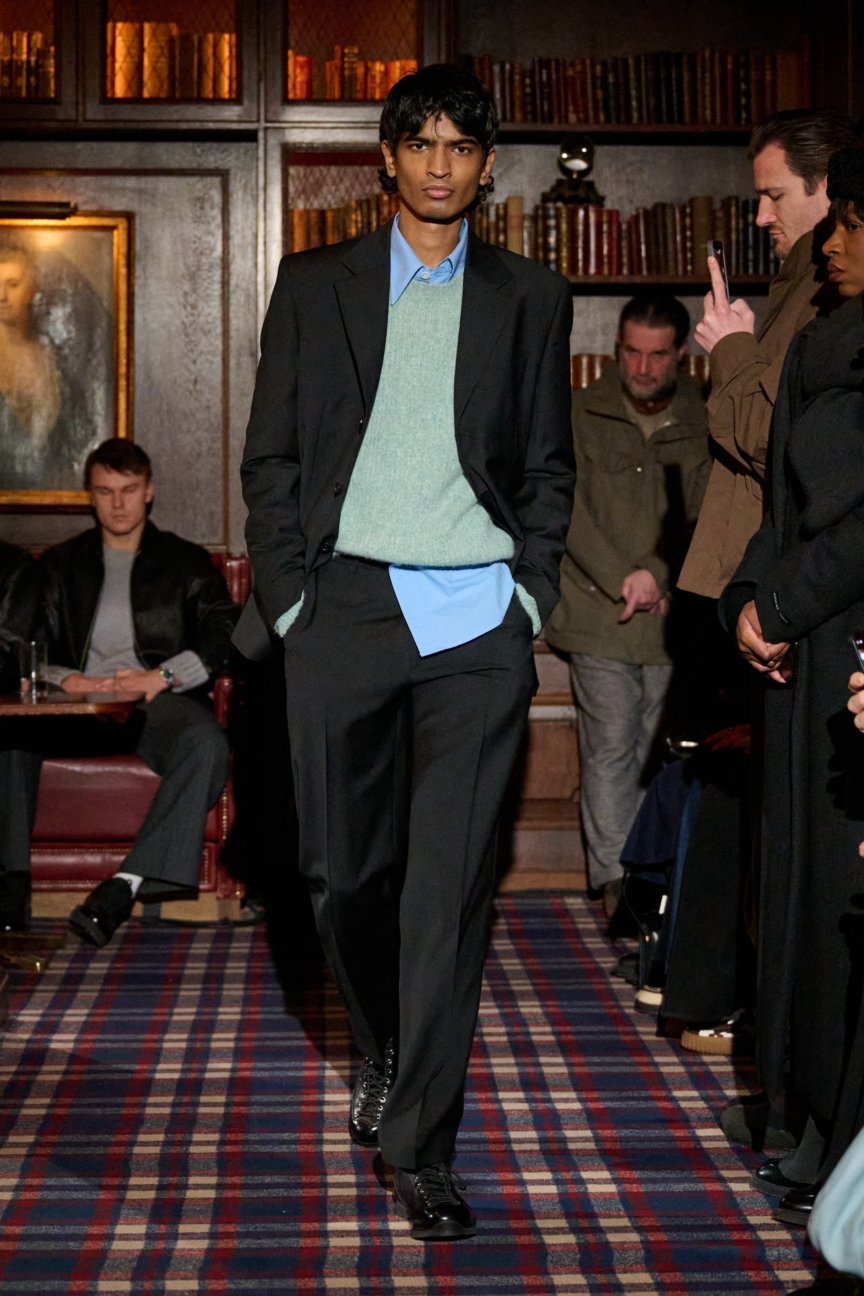 aw26-copenhagen-fashion-week-sunflower-runway-2x3-james-cochrane-7