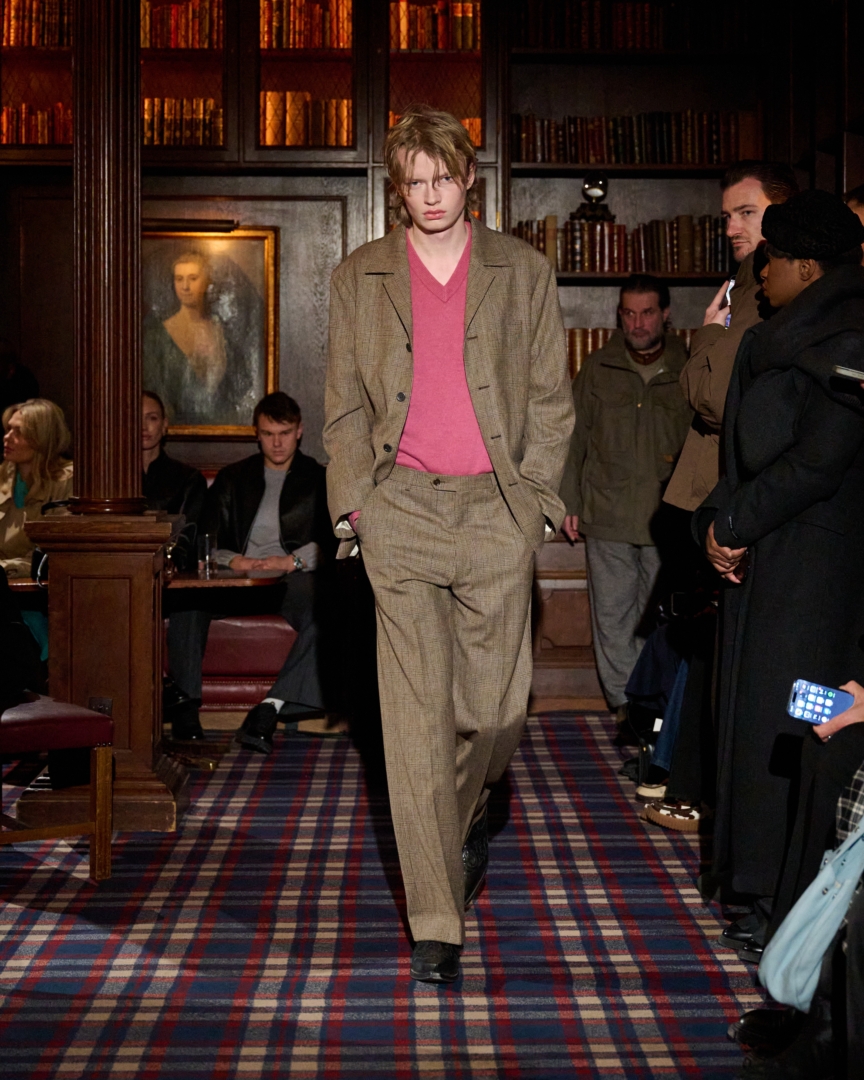 aw26-copenhagen-fashion-week-sunflower-runway-4x5-james-cochrane-20