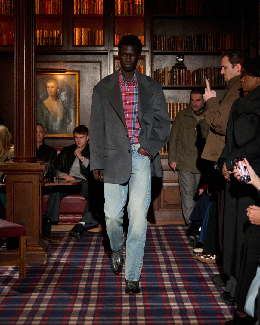 aw26-copenhagen-fashion-week-sunflower-runway-4x5-james-cochrane-24