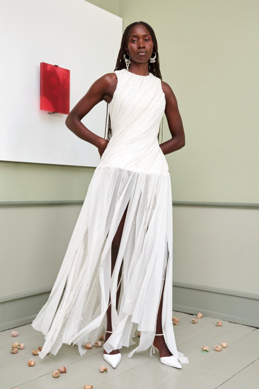 ss27-copenhagen-fashion-week-taus-runway-2x3-james-cochrane-6