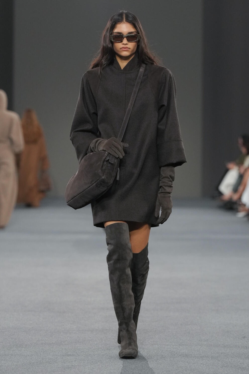 oq21zugljdhvyzttpbwfnztsxmtu1otq1o2rlzmf1bhq__r4btransp___f93f2648